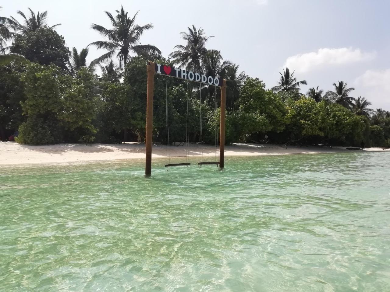 Aqua Oasis Hotel Thoddoo Bagian luar foto