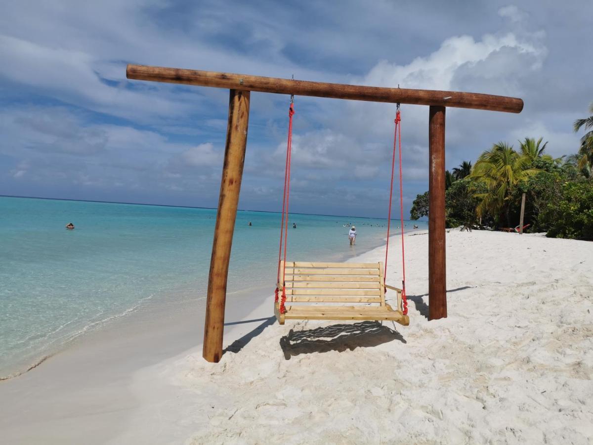 Aqua Oasis Hotel Thoddoo Bagian luar foto